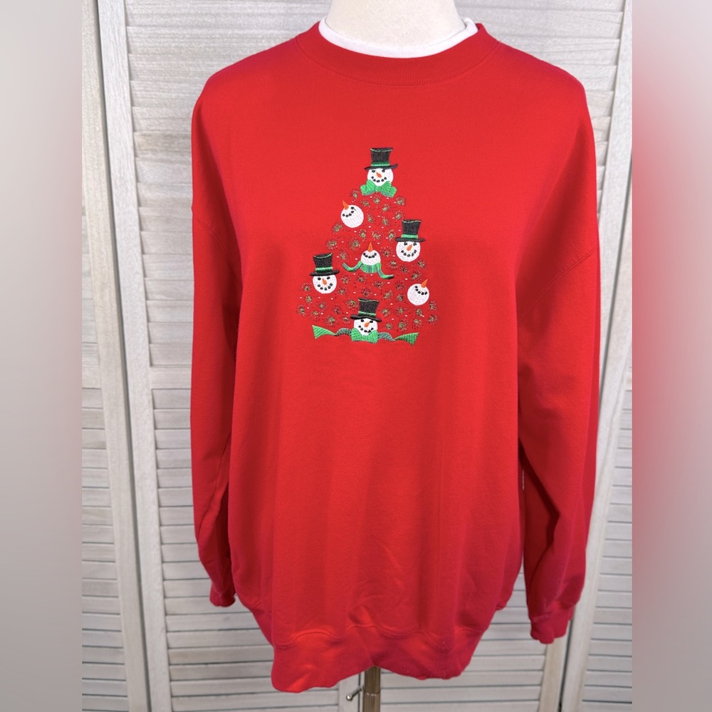 M & C SPORTSWEAR Vintage Holiday Snowman Sweatshirt Embroidered Red/Multi-Large
